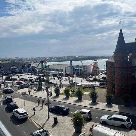 Penthouse Apartment - Town Centre, Sea Views, Secure Parking Portrush Exteriér fotografie