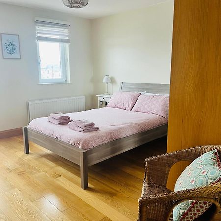 Penthouse Apartment - Town Centre, Sea Views, Secure Parking Portrush Exteriér fotografie