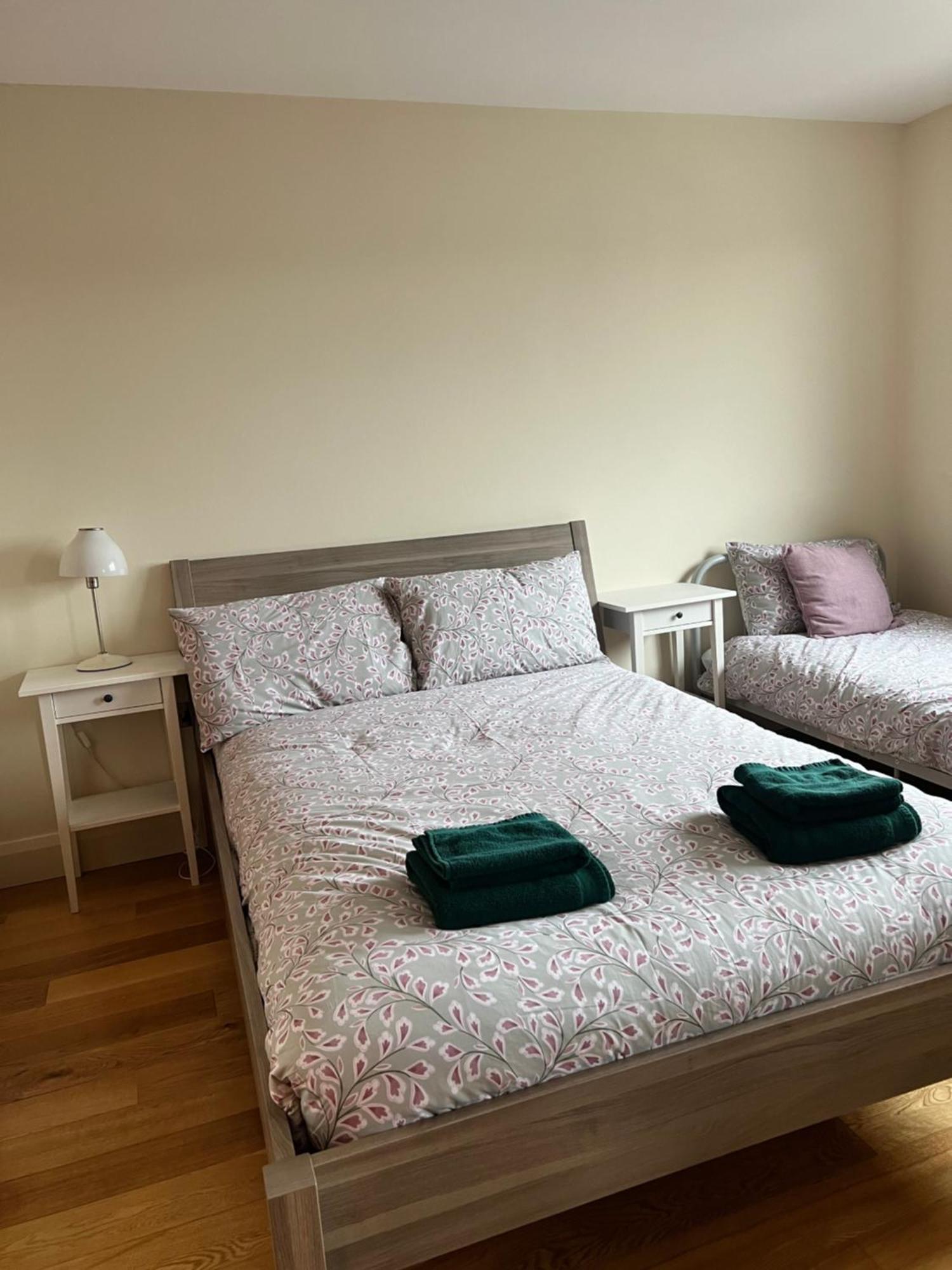 Penthouse Apartment - Town Centre, Sea Views, Secure Parking Portrush Exteriér fotografie