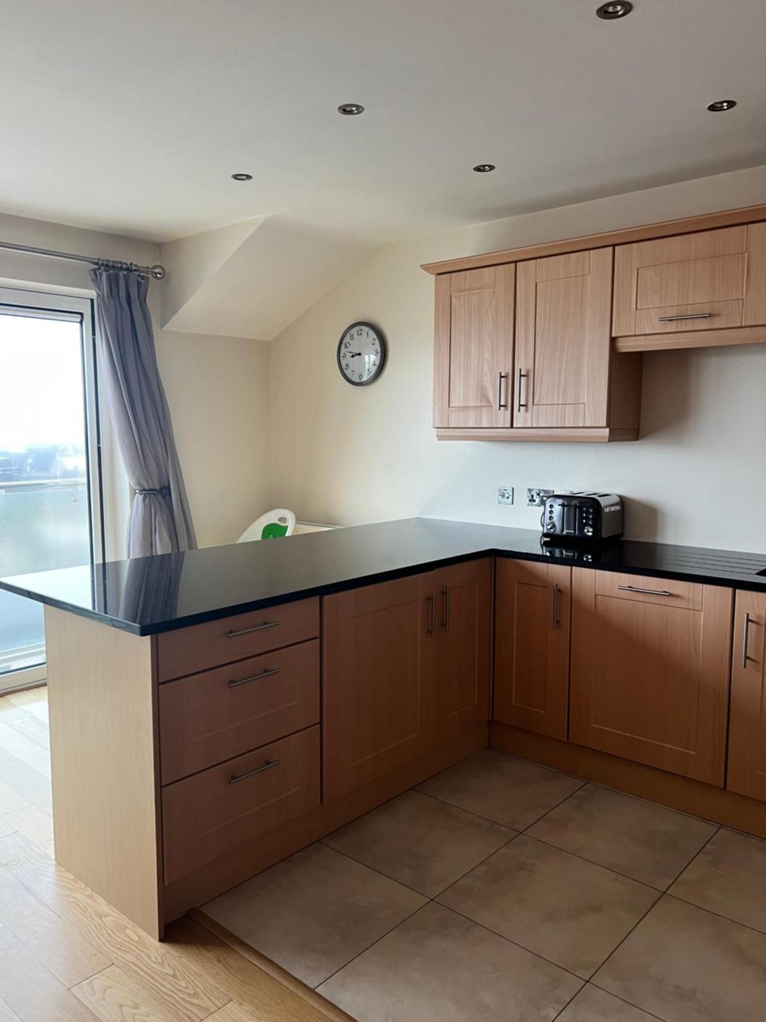 Penthouse Apartment - Town Centre, Sea Views, Secure Parking Portrush Exteriér fotografie