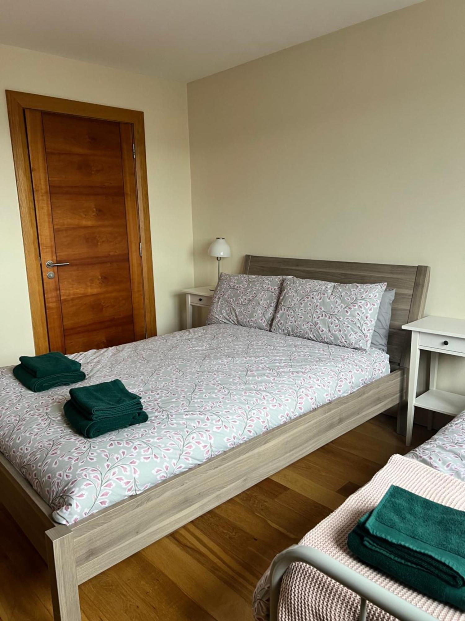 Penthouse Apartment - Town Centre, Sea Views, Secure Parking Portrush Exteriér fotografie