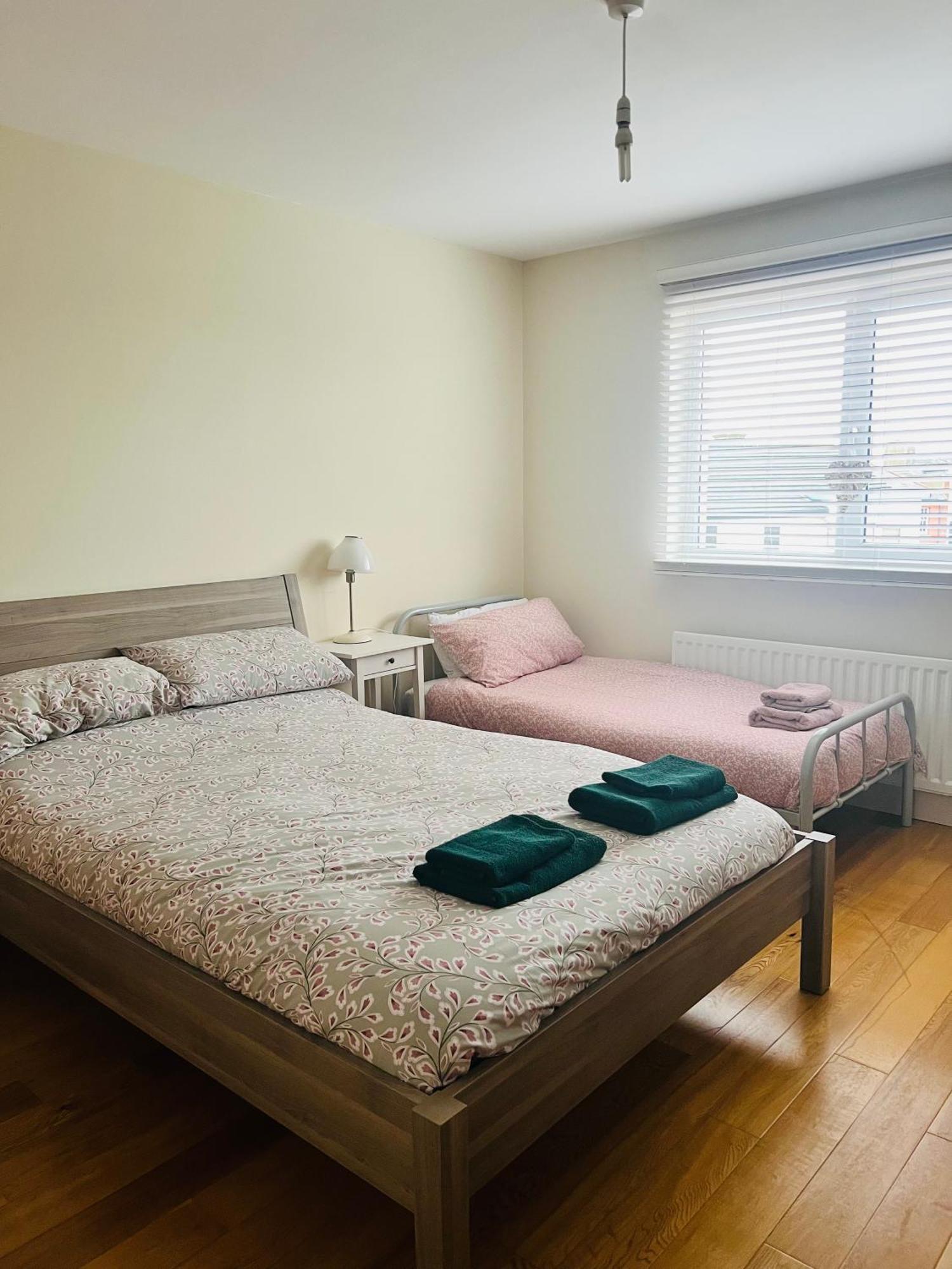 Penthouse Apartment - Town Centre, Sea Views, Secure Parking Portrush Exteriér fotografie